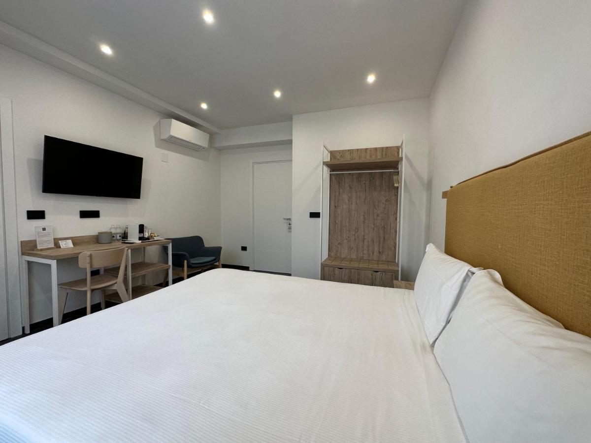 Ng Guest House Il Gallura Ольбія Екстер'єр фото